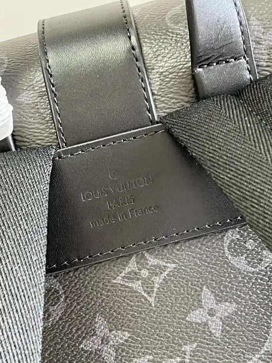 SAUMUR VUITTON BACKPACK LOUIS 0620